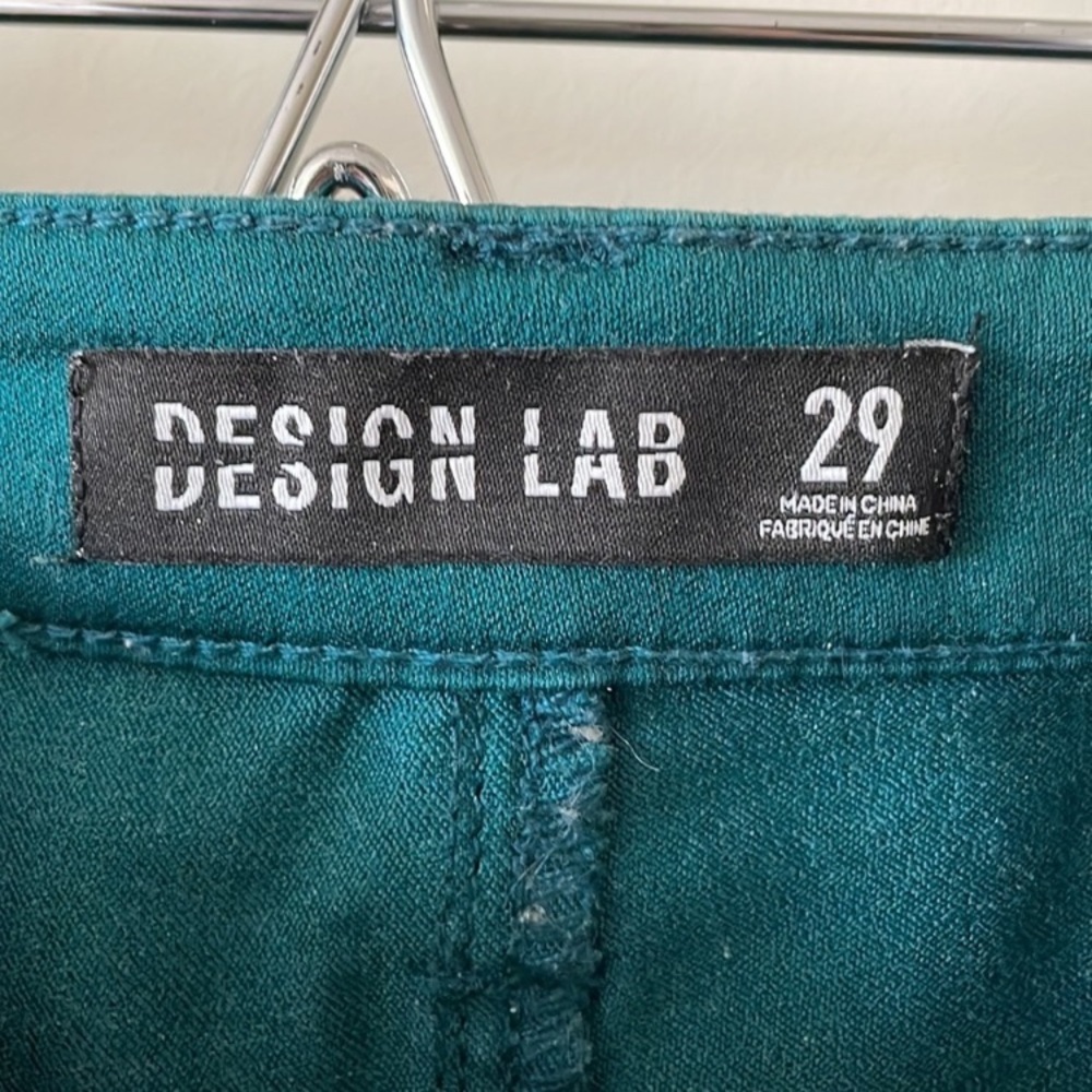 Design Lab Jeans - Picture 2 of 3